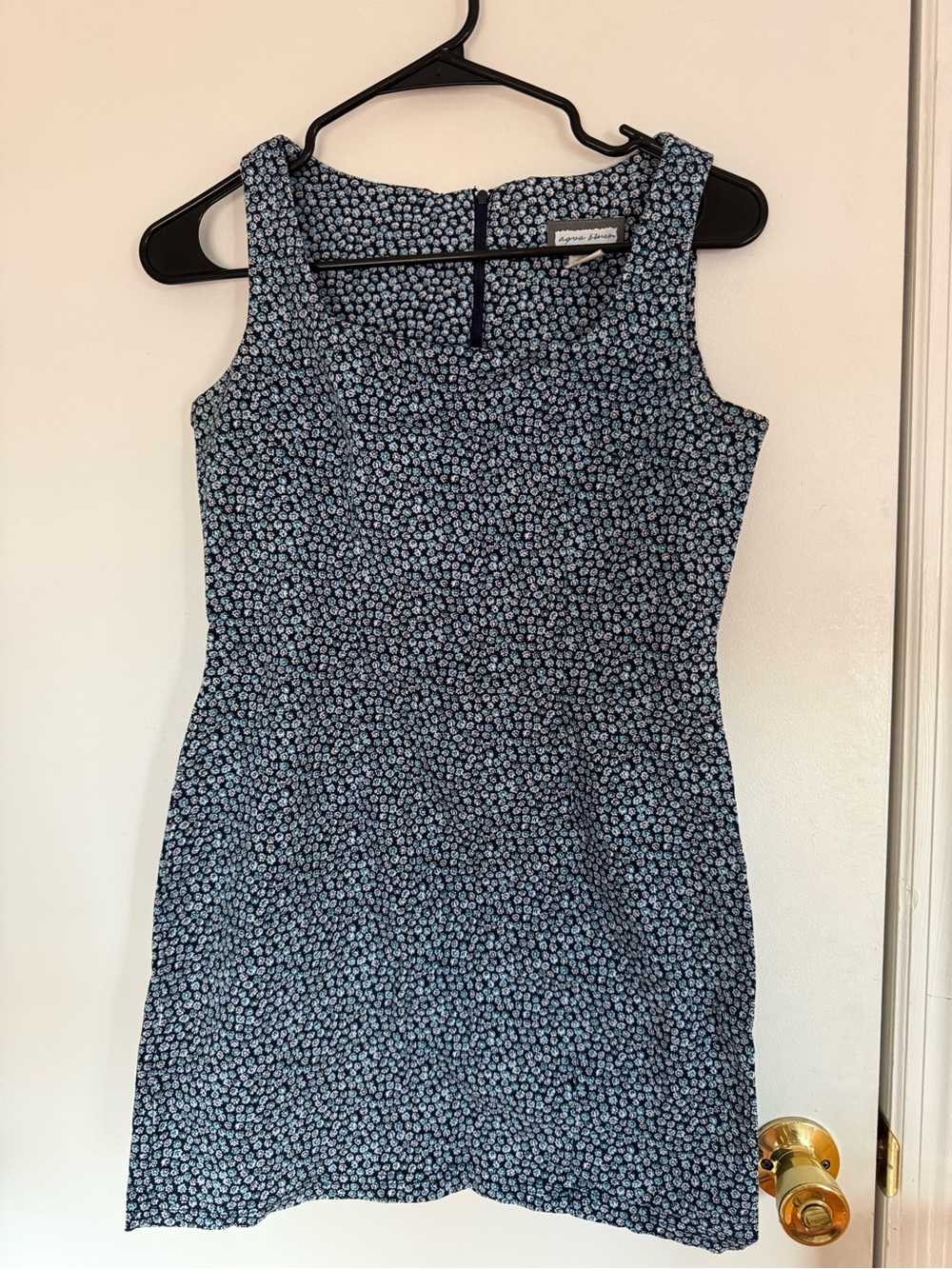 96% cotton Blue Floral Mini Dress. Size M